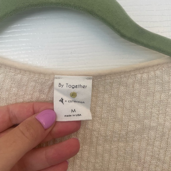 LONG SLEEVE TOP - Picture 2 of 2